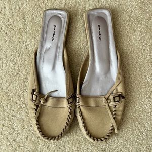 Gently used Beige suede women’s slip ons size 40 (9-9.5)